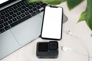 Mobile Office Tech For Digital Nomads: Mobile Office Tech for Nomads: 7 Picks Worth the Weight